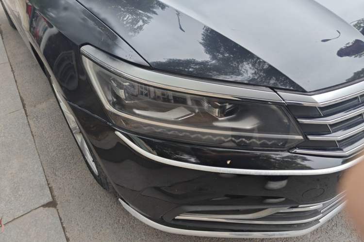 Used Volkswagen Passat 2016 330TSI DSG Prestige Edition Right Front Headlight