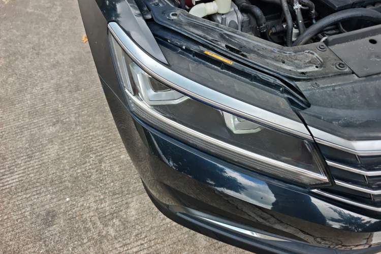Used Volkswagen Passat 2016 280TSI DSG Prestige Edition Right Front Headlight