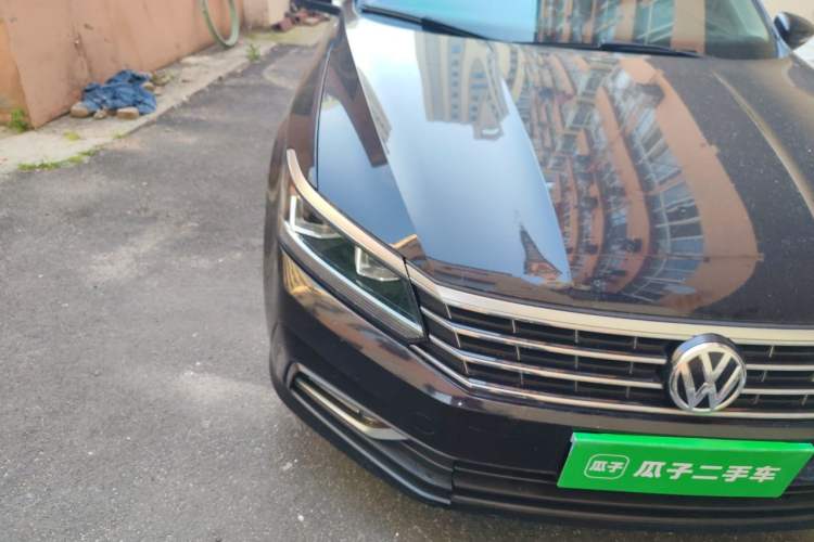 Used Volkswagen Passat 2016 330TSI DSG Luxury Edition Right Front Headlight