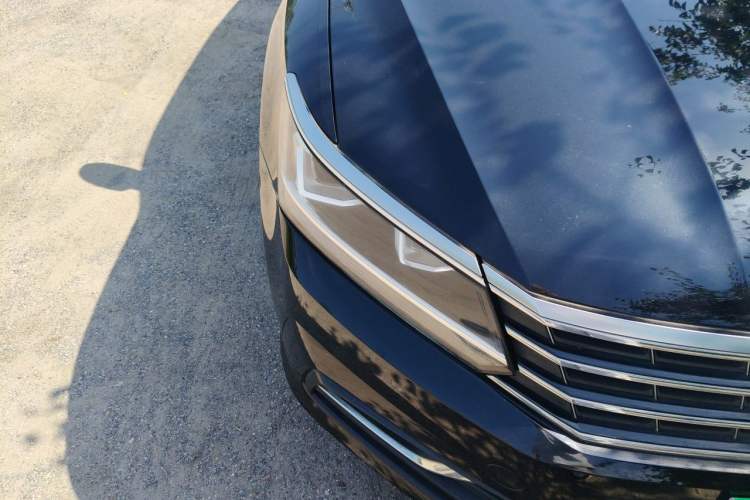 Used Volkswagen Passat 2016 330TSI DSG Luxury Edition Right Front Headlight