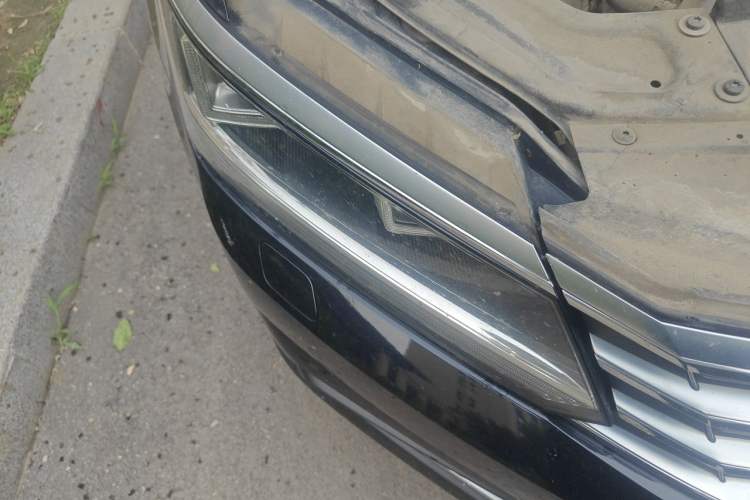 Used Volkswagen Passat 2016 330TSI DSG Prestige Edition Right Front Headlight