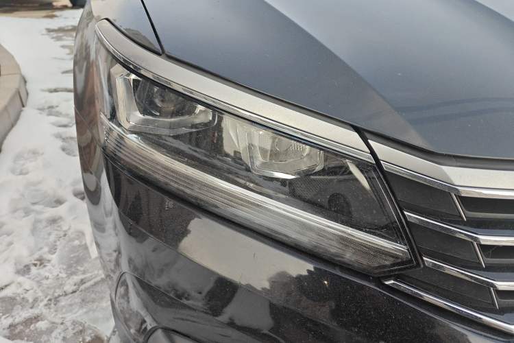 Used Volkswagen Passat 2016 280TSI DSG Prestige Edition Right Front Headlight