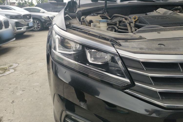 Used Volkswagen Passat 2016 280TSI DSG Prestige Edition Right Front Headlight