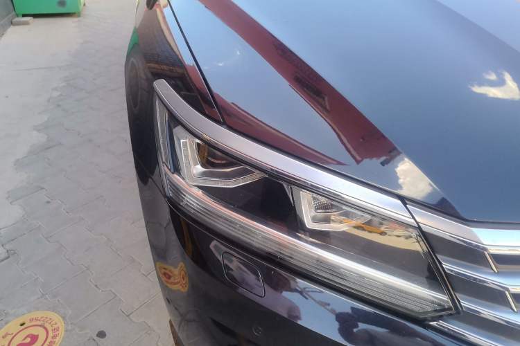 Used Volkswagen Passat 2016 330TSI DSG Prestige Edition Right Front Headlight