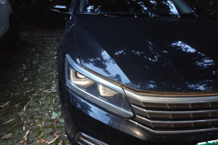 Used Volkswagen Passat 2016 330TSI DSG Luxury Edition Right Front Headlight