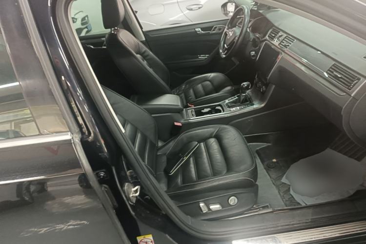 Used Volkswagen Passat 2016 280TSI DSG Prestige Edition Right Front Seat