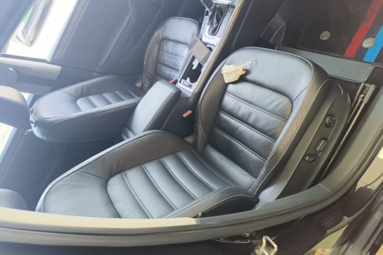 Used Volkswagen Passat 2016 330TSI DSG Luxury Edition Right Front Seat