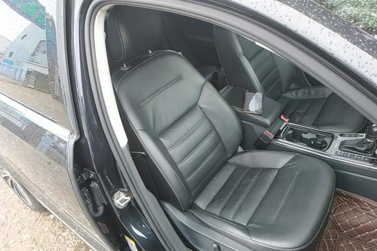 Used Volkswagen Passat 2016 330TSI DSG Prestige Edition Right Front Seat