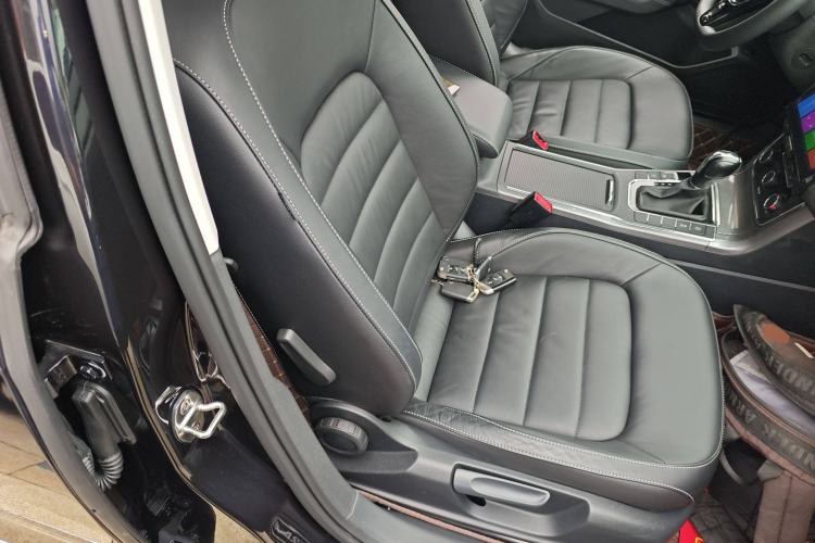 Used Volkswagen Passat 2016 1.8T Government Procurement Version (CEA Engine + 6AT) Right Front Seat