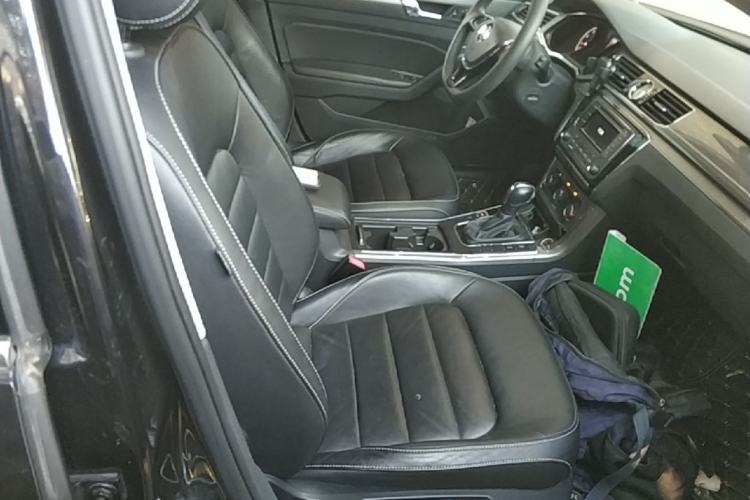 Used Volkswagen Passat 2016 1.8T Government Procurement Version (CEA Engine + 6AT) Right Front Seat