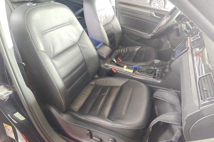 Used Volkswagen Passat 2016 330TSI DSG Prestige Edition Right Front Seat