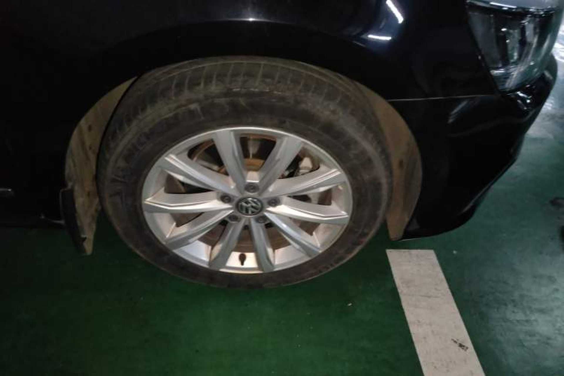 Used Volkswagen Passat 2016 330TSI DSG Prestige Edition Right Front Wheel Hub
