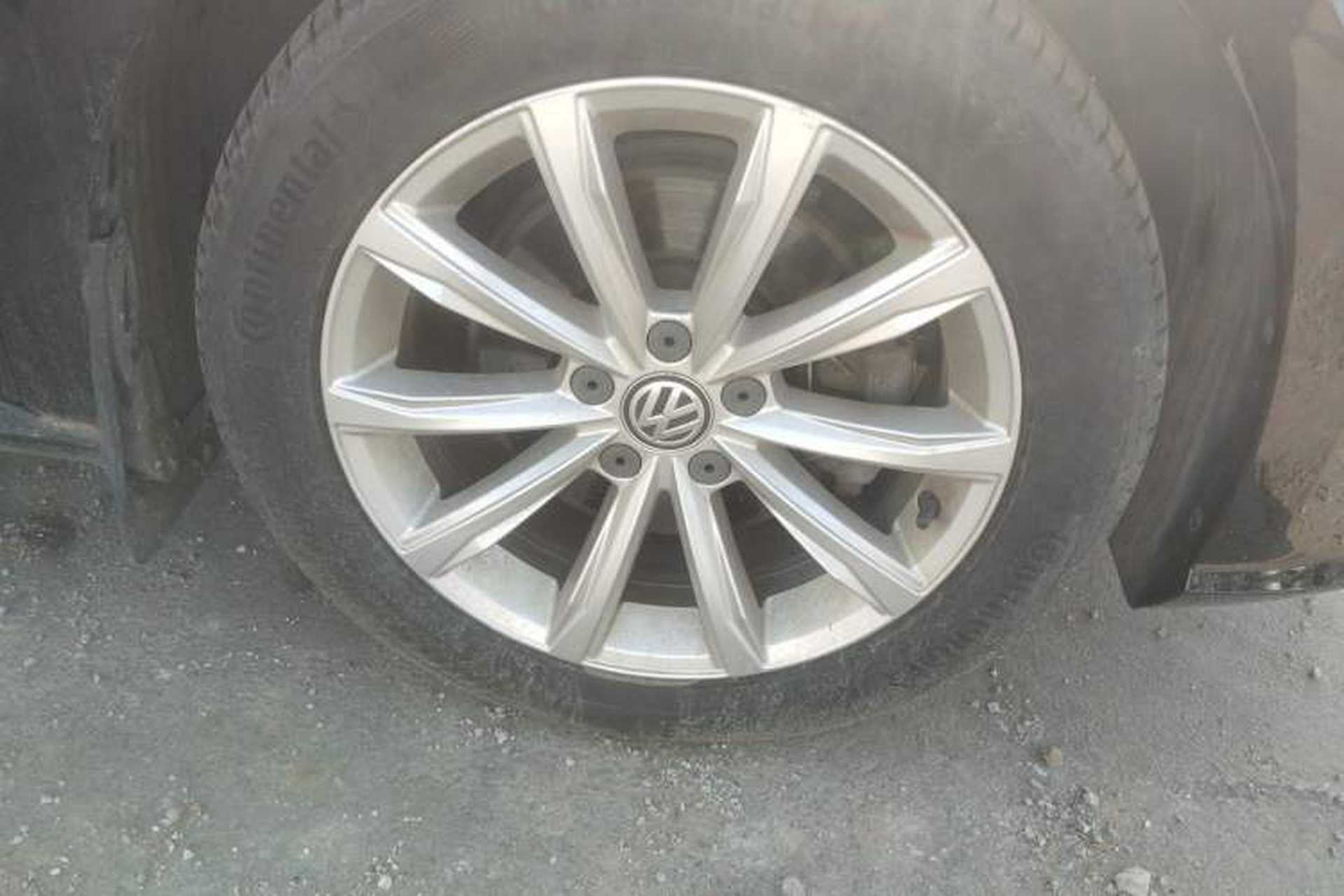 Used Volkswagen Passat 2016 330TSI DSG Prestige Edition Right Front Wheel Hub