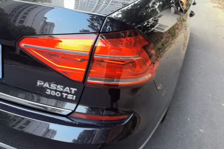 Used Volkswagen Passat 2016 380TSI DSG Prestige Edition Right Rear Taillight