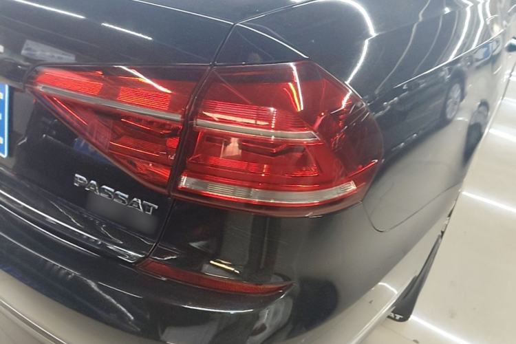 Used Volkswagen Passat 2016 330TSI DSG Prestige Edition Right Rear Taillight