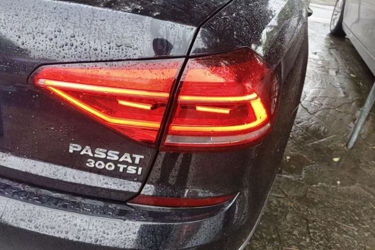 Used Volkswagen Passat 2016 1.8T Government Procurement Version (CEA Engine + 6AT) Right Rear Taillight
