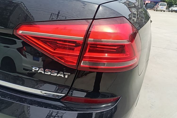 Used Volkswagen Passat 2016 330TSI DSG Prestige Edition Right Rear Taillight
