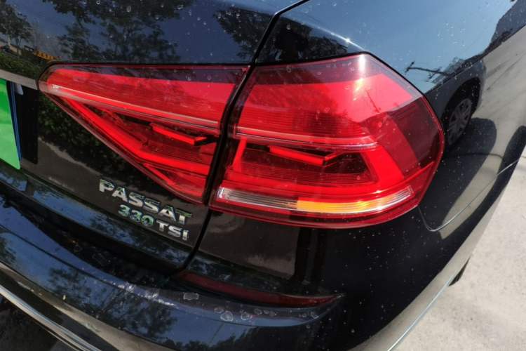 Used Volkswagen Passat 2016 1.8T Government Procurement Version (CEA Engine + 6AT) Right Rear Taillight