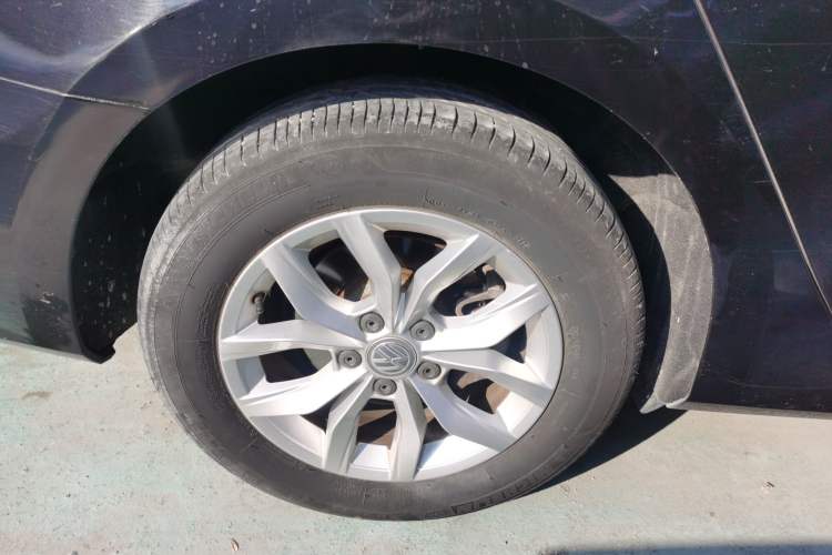 Used Volkswagen Passat 2016 1.8T Government Procurement Version (CEA Engine + 6AT) Right Rear Wheel Hub