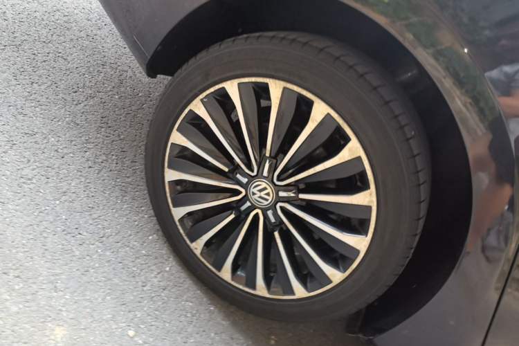 Used Volkswagen Passat 2016 380TSI DSG Prestige Edition Right Rear Wheel Hub