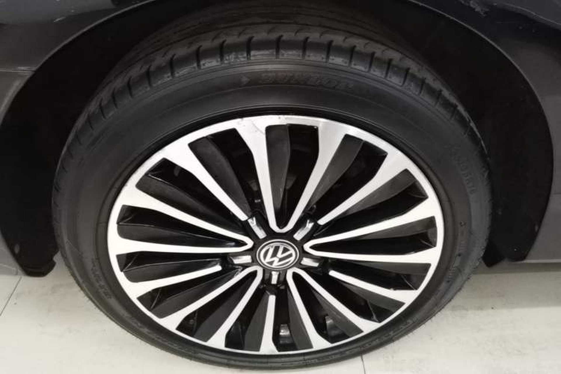 Used Volkswagen Passat 2016 330TSI DSG Prestige Edition Right Rear Wheel Hub