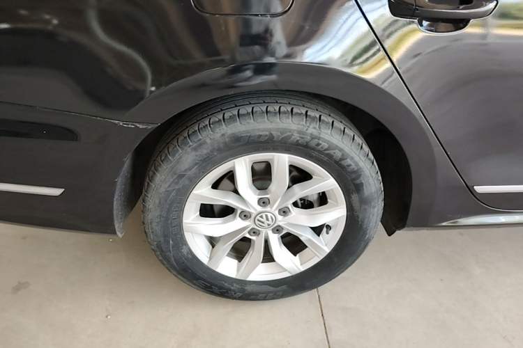 Used Volkswagen Passat 2016 1.8T Government Procurement Version (CEA Engine + 6AT) Right Rear Wheel Hub