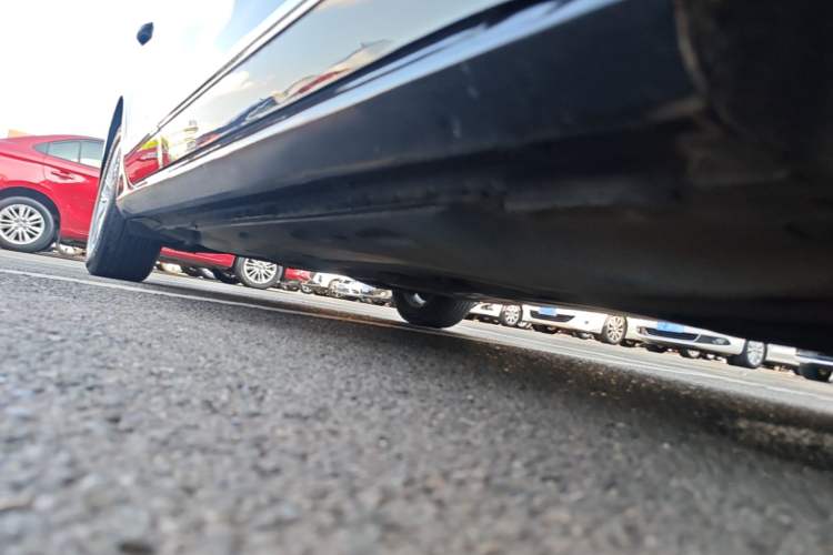 Used Volkswagen Passat 2016 330TSI DSG Luxury Edition Right Side Sill