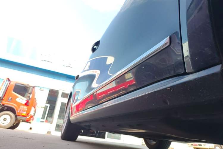 Used Volkswagen Passat 2016 380TSI DSG Prestige Edition Right Side Sill