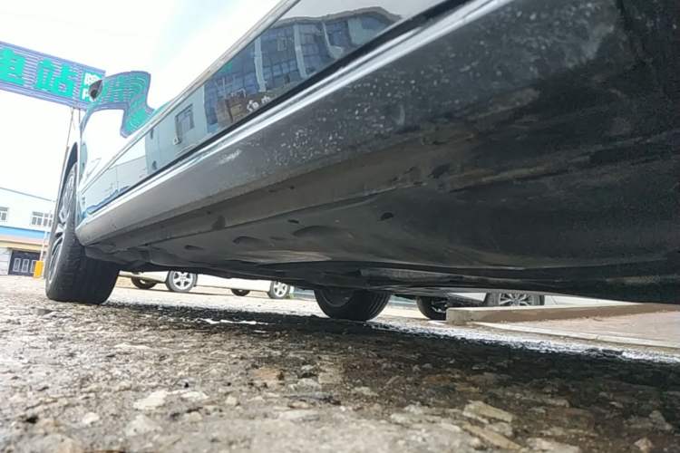 Used Volkswagen Passat 2016 330TSI DSG Prestige Edition Right Side Sill