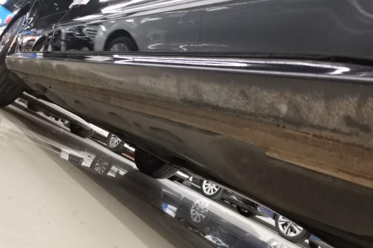 Used Volkswagen Passat 2016 330TSI DSG Prestige Edition Right Side Sill