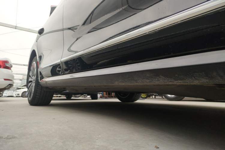 Used Volkswagen Passat 2016 330TSI DSG Prestige Edition Right Side Sill
