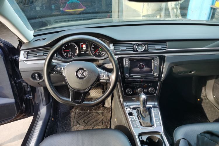 Used Volkswagen Passat 2016 330TSI DSG Prestige Edition Steering Wheel