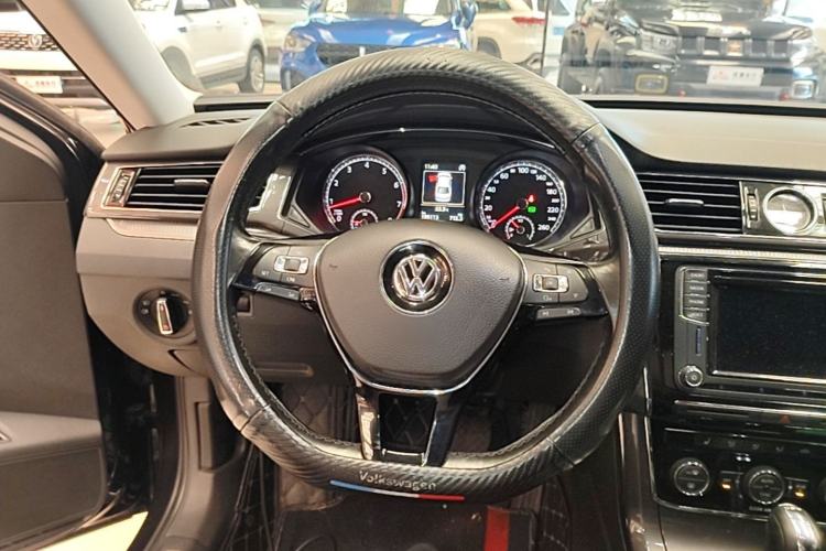 Used Volkswagen Passat 2016 330TSI DSG Prestige Edition Steering Wheel