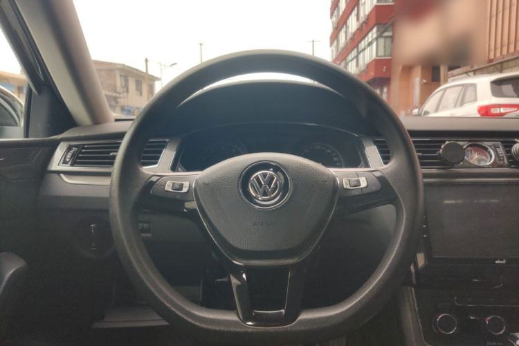 Used Volkswagen Passat 2016 1.8T Government Procurement Version (CEA Engine + 6AT) Steering Wheel