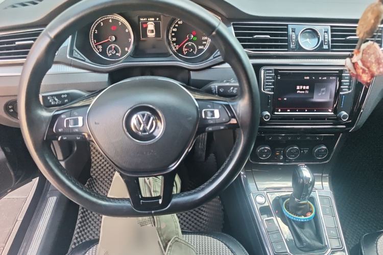 Used Volkswagen Passat 2016 330TSI DSG Prestige Edition Steering Wheel