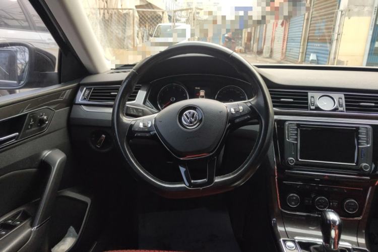 Used Volkswagen Passat 2016 330TSI DSG Prestige Edition Steering Wheel