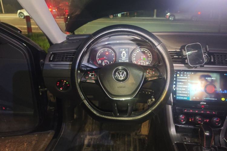 Used Volkswagen Passat 2016 280TSI DSG Prestige Edition Steering Wheel