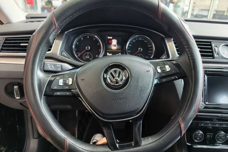 Used Volkswagen Passat 2016 330TSI DSG Prestige Edition Steering Wheel
