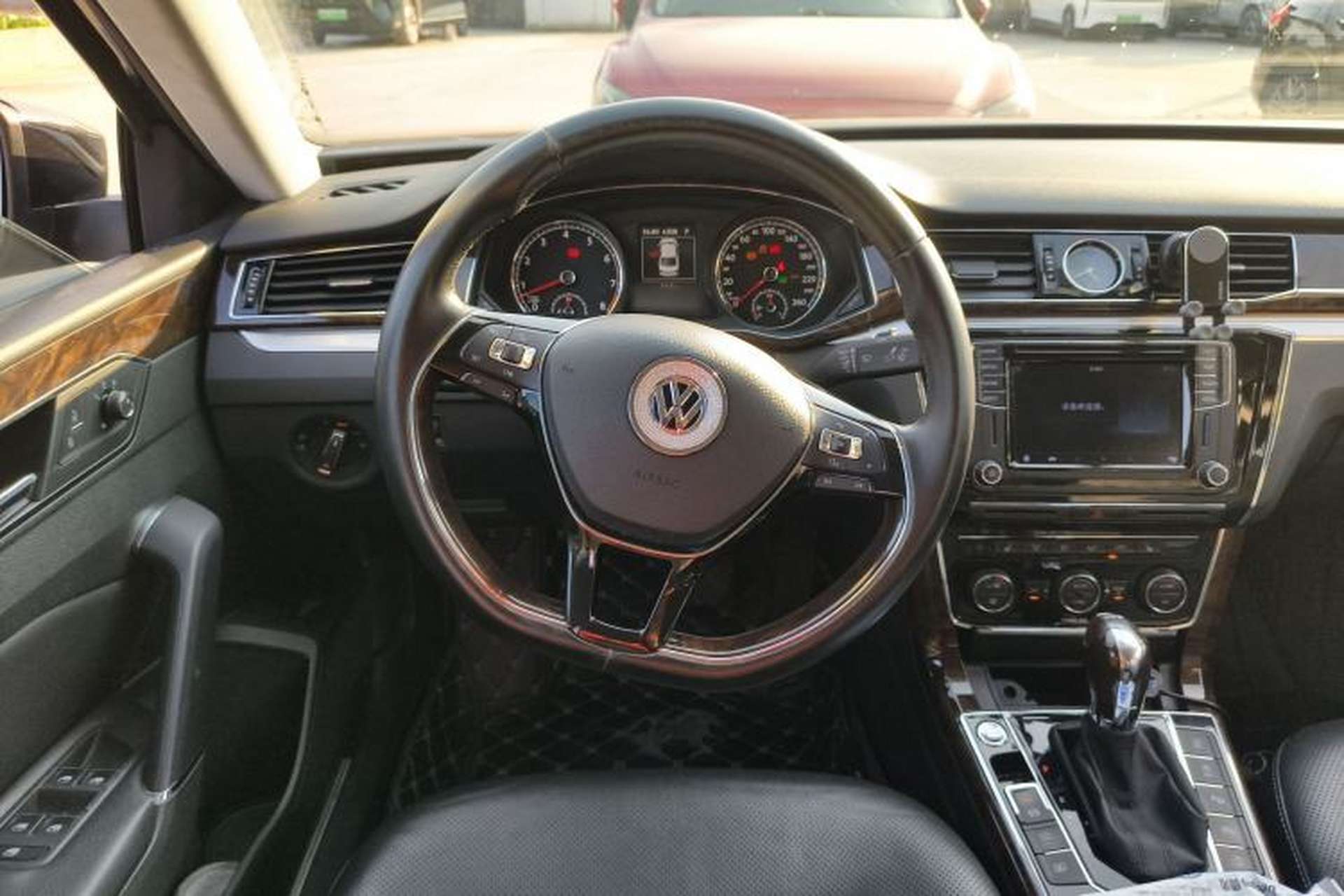 Used Volkswagen Passat 2016 380TSI DSG Ultimate Edition Steering Wheel