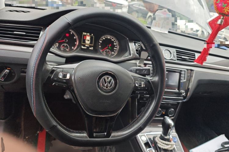 Used Volkswagen Passat 2016 330TSI DSG Prestige Edition Steering Wheel