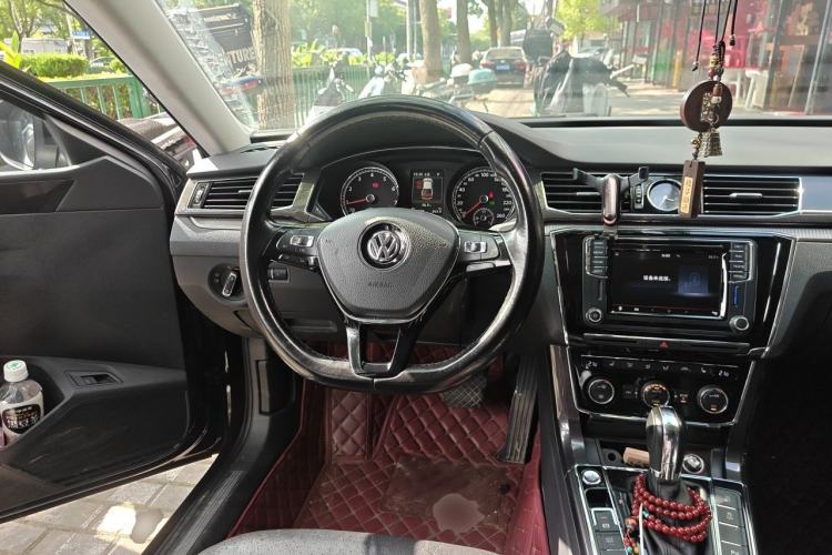 Used Volkswagen Passat 2016 330TSI DSG Prestige Edition Steering Wheel