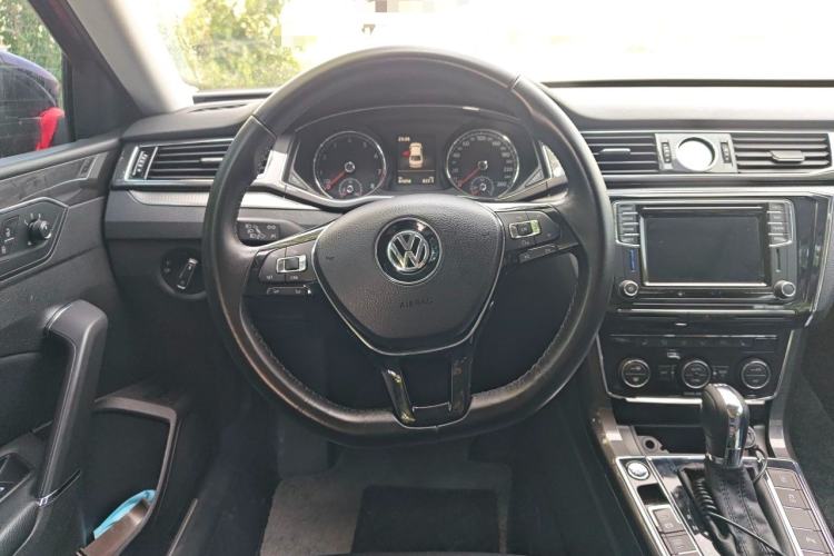 Used Volkswagen Passat 2016 380TSI DSG Prestige Edition Steering Wheel