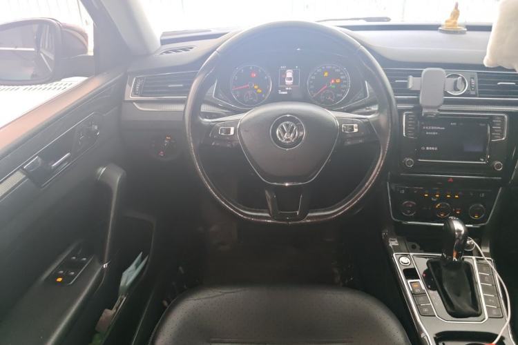 Used Volkswagen Passat 2016 330TSI DSG Prestige Edition Steering Wheel