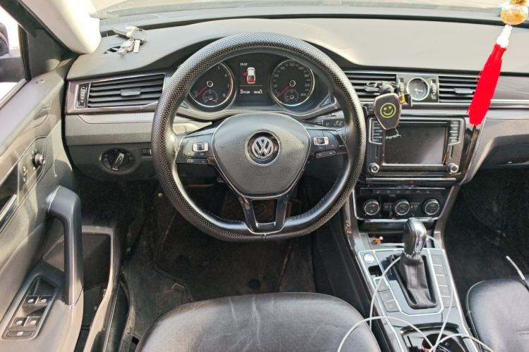 Used Volkswagen Passat 2016 330TSI DSG Prestige Edition Steering Wheel