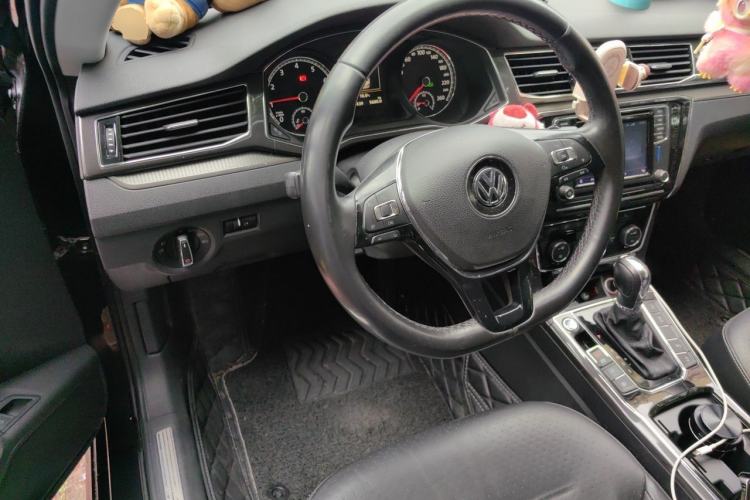 Used Volkswagen Passat 2016 330TSI DSG Prestige Edition Steering Wheel
