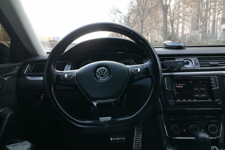 Used Volkswagen Passat 2016 330TSI DSG Prestige Edition Steering Wheel