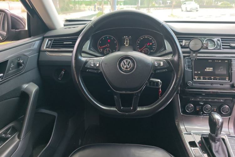 Used Volkswagen Passat 2016 280TSI DSG Prestige Edition Steering Wheel