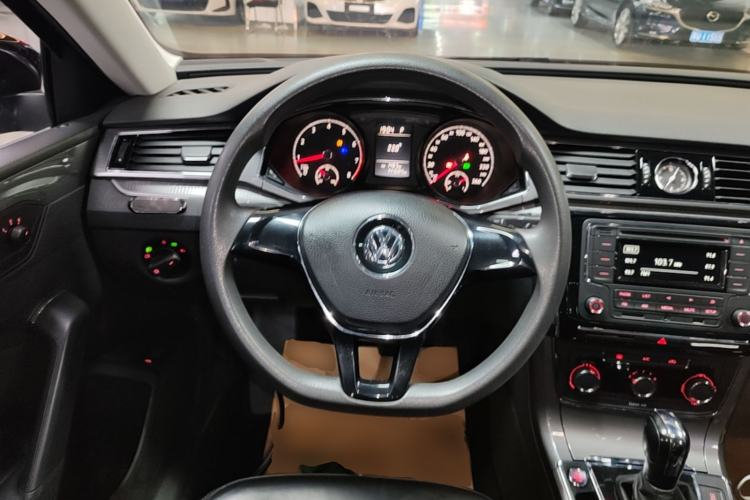 Used Volkswagen Passat 2016 1.8T Government Procurement Version (CEA Engine + 6AT) Steering Wheel