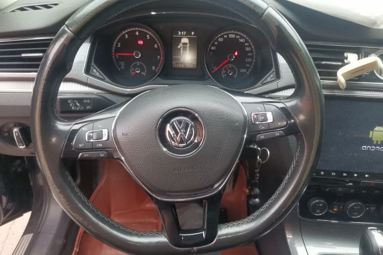 Used Volkswagen Passat 2016 330TSI DSG Luxury Edition Steering Wheel