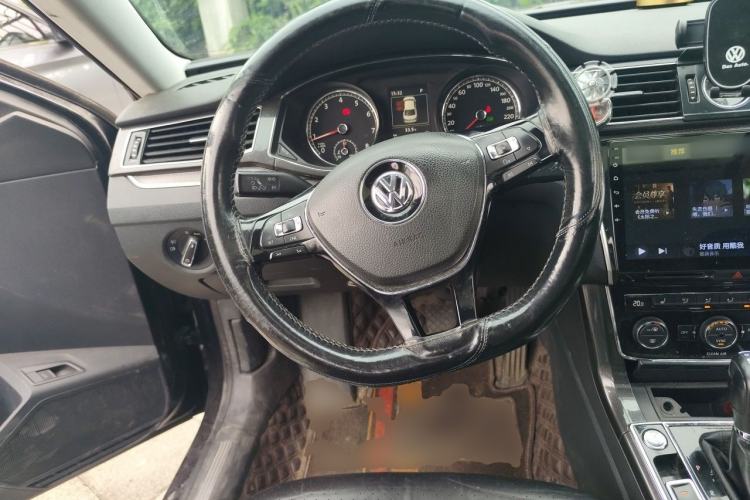 Used Volkswagen Passat 2016 330TSI DSG Prestige Edition Steering Wheel